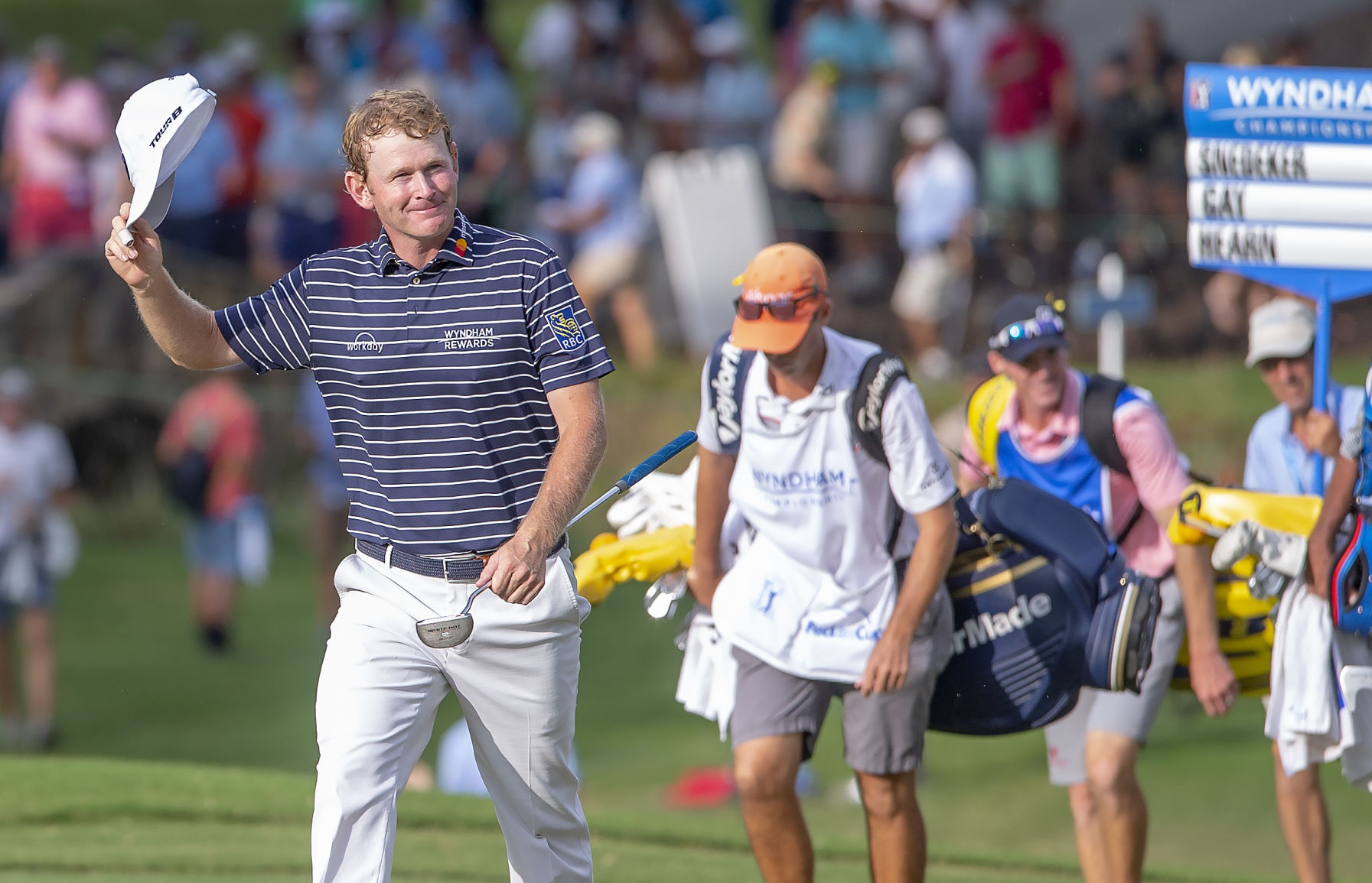 20180819g_spt_wyndham final round_snedeker waving